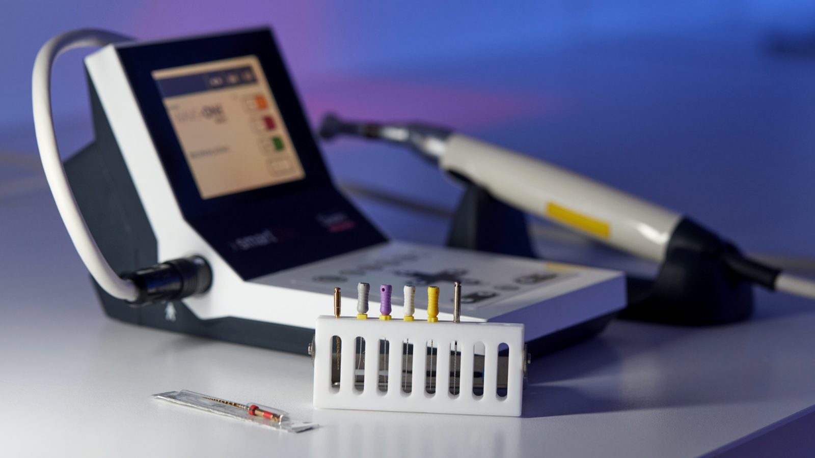 Moteur d’endodontie et limes de retraitement