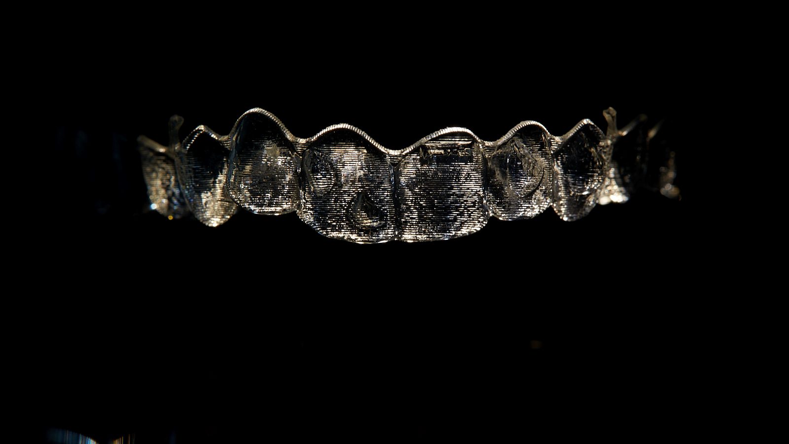 Aligneur transparent ajusté